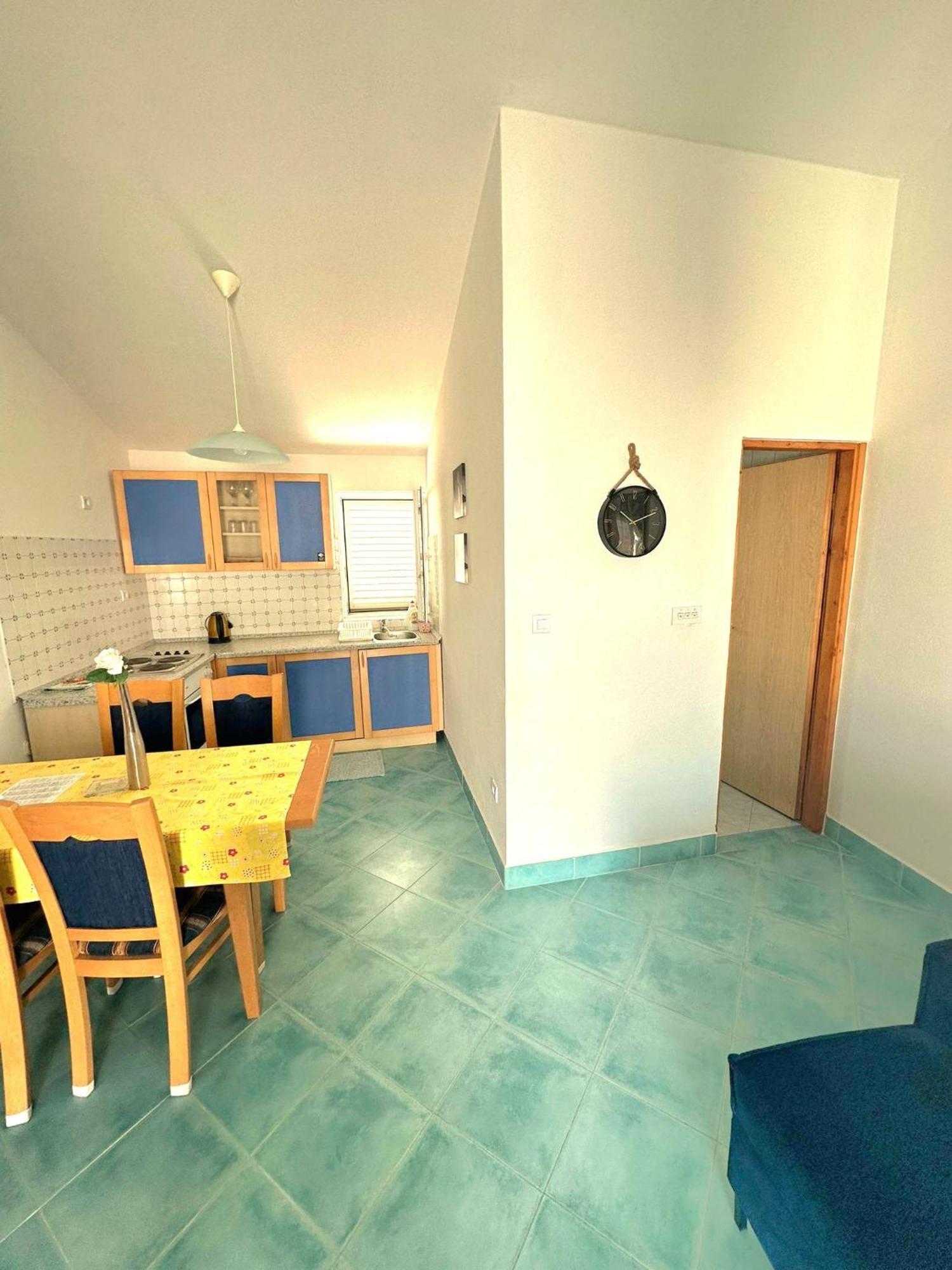 Ferienwohnung Green Garden Vodice Zimmer foto