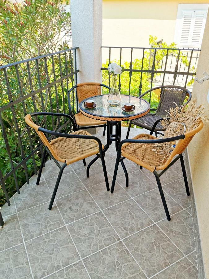Ferienwohnung Green Garden Vodice Exterior foto